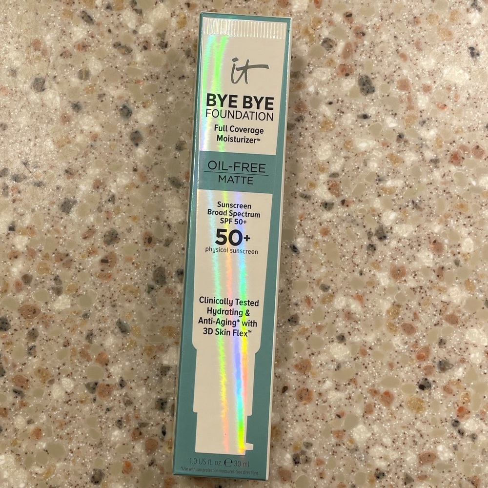 IT Cosmetics Bye Bye Foundation 50+ SPF